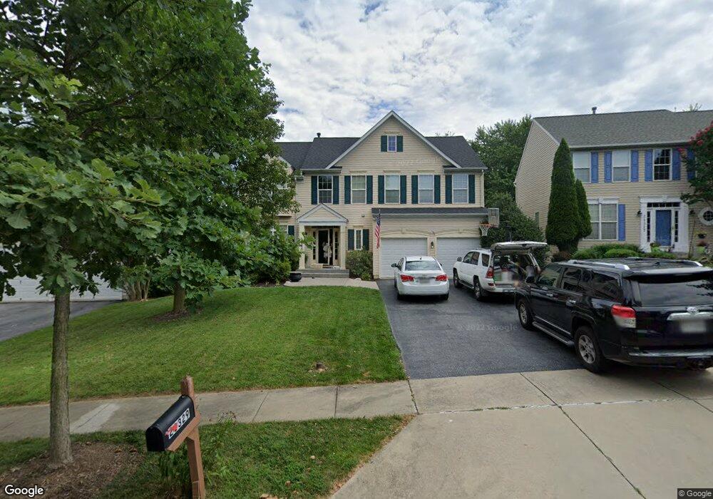 21329 Village Green Cir, Germantown, MD 20876 - photo 1