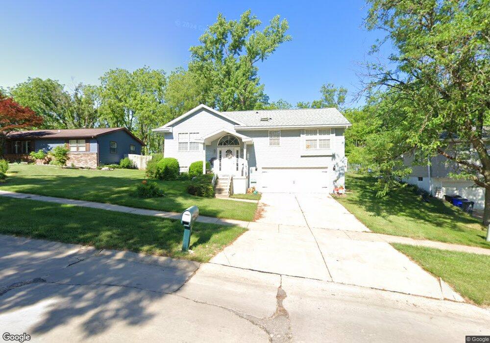 1308 26th St NW, Cedar Rapids, IA 52405 - photo 1