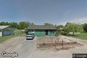 509 E 2nd St, Granger, WA 98932