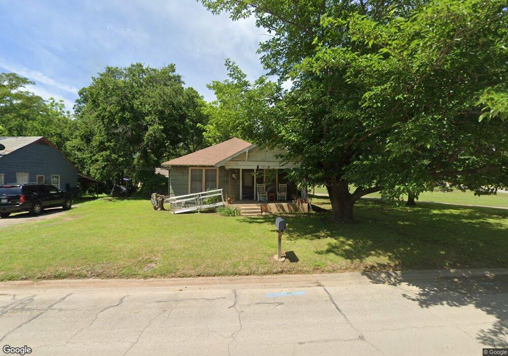307 N Washington St, Cleburne, TX 76031 - photo 1