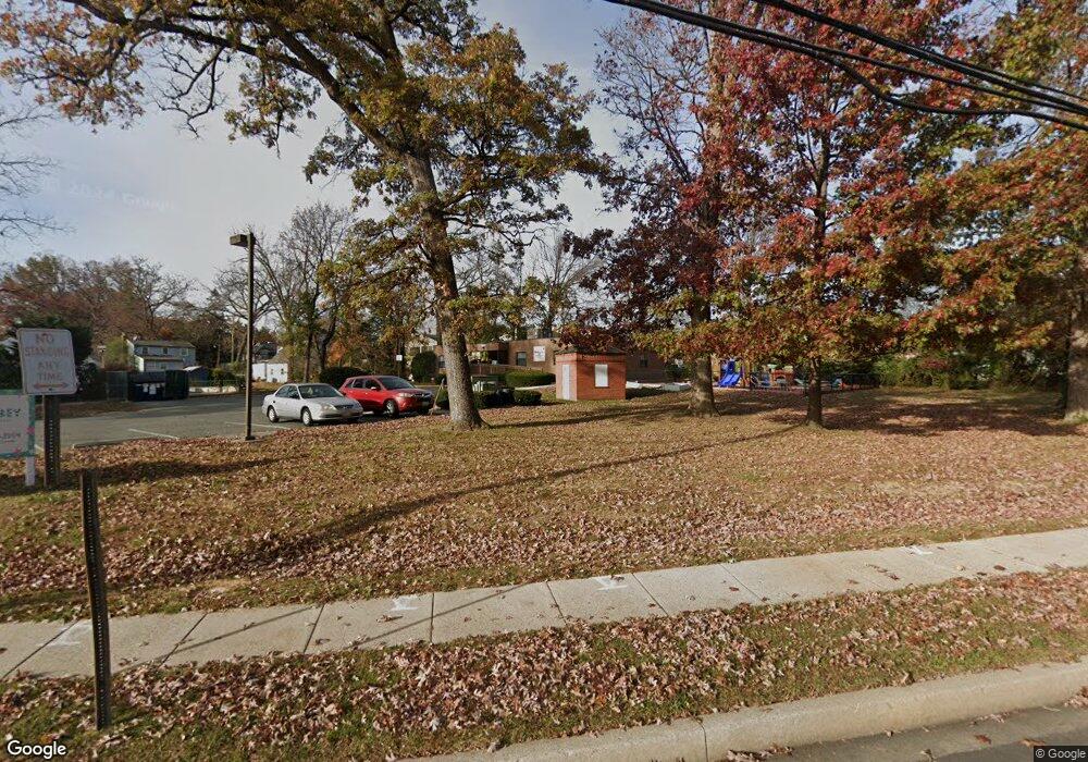 112 W Diamond Ave, Gaithersburg, MD 20877 - photo 1