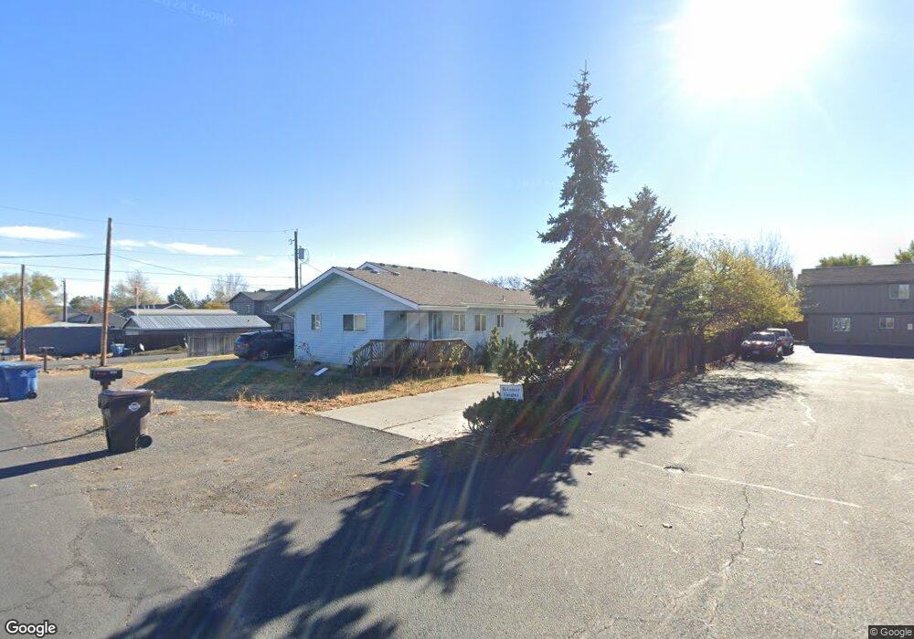 1924 SW Reindeer (-1926) Ave, Redmond, OR 97756 - photo 1