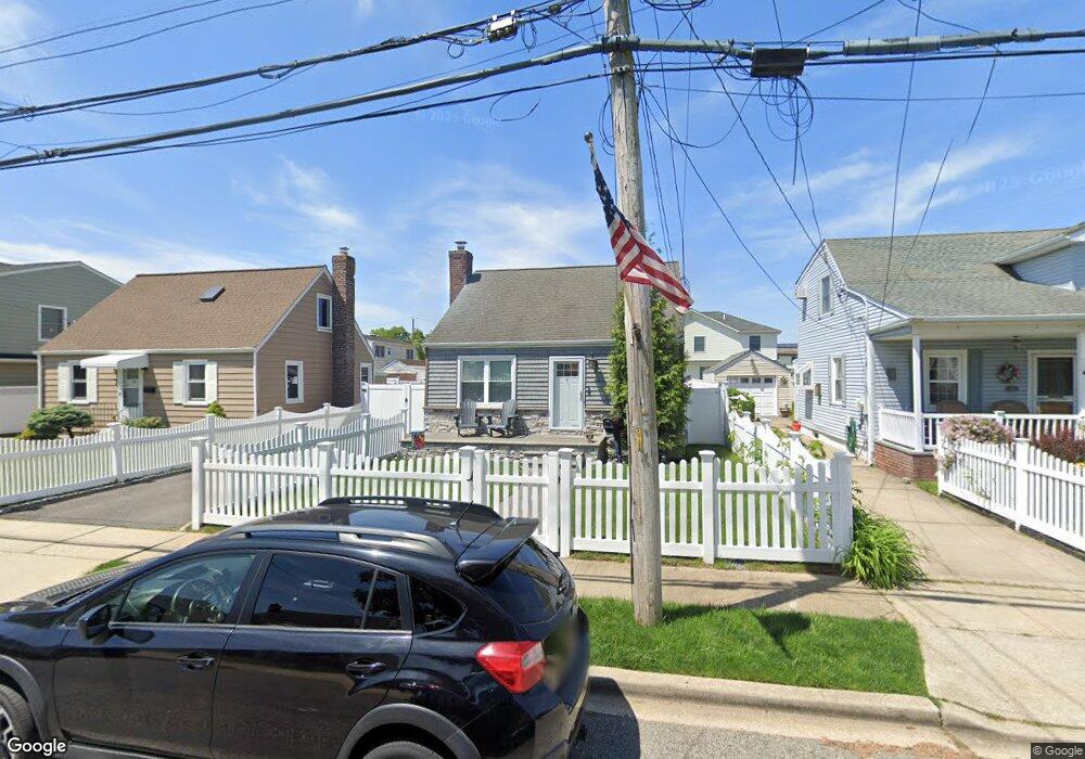 148 Kruze St, Franklin Square, NY 11010 - photo 1