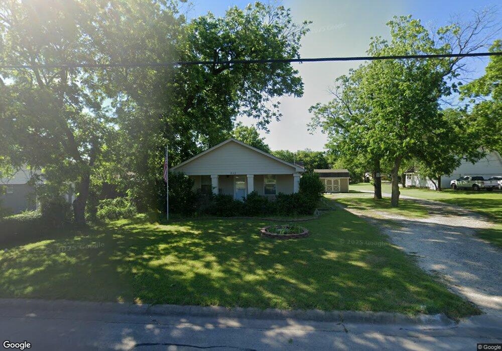 515 Woodard Ave, Cleburne, TX 76033 - photo 1