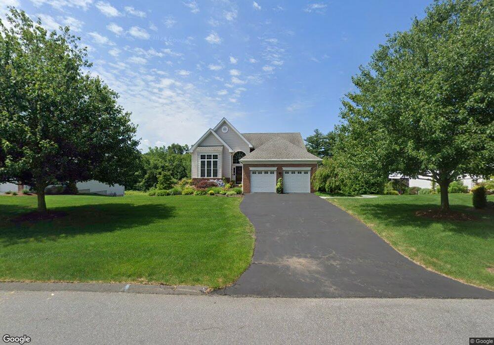 102 Vista Way, Bloomfield, CT 06002 - photo 1