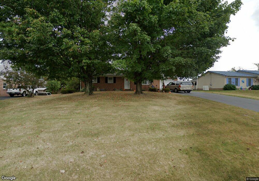 1318 Brechbill Rd, Chambersburg, PA 17202 - photo 1