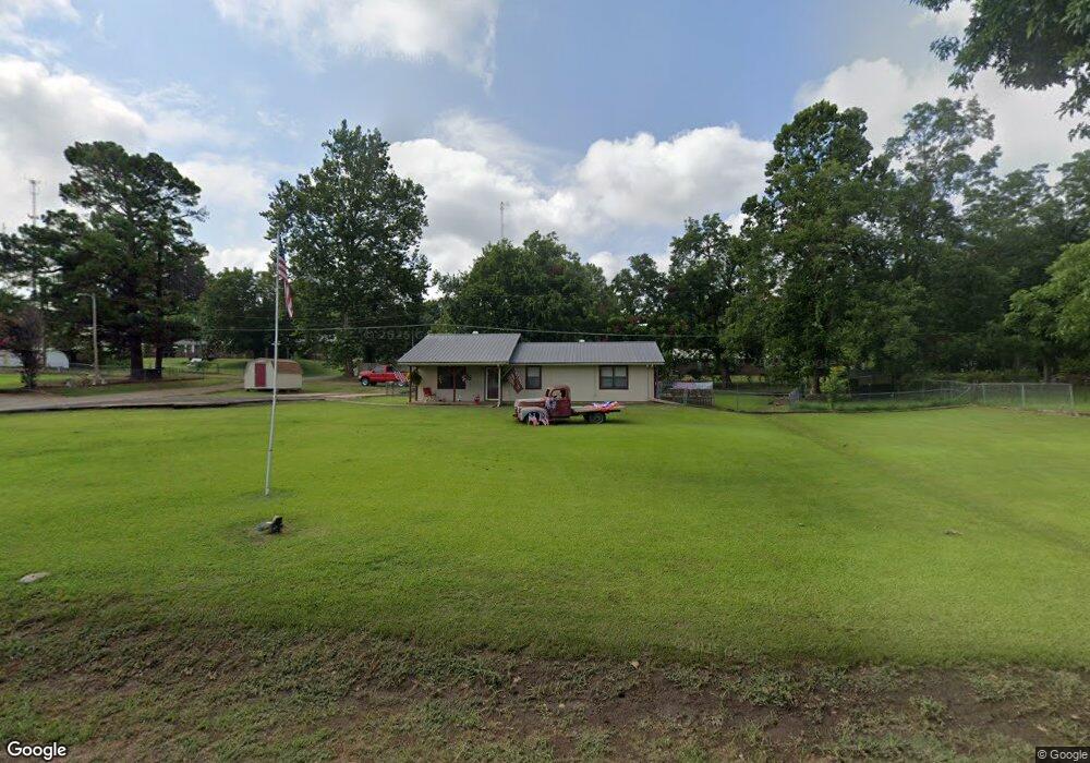 310 E Trice St, Hugo, OK 74743 - photo 1