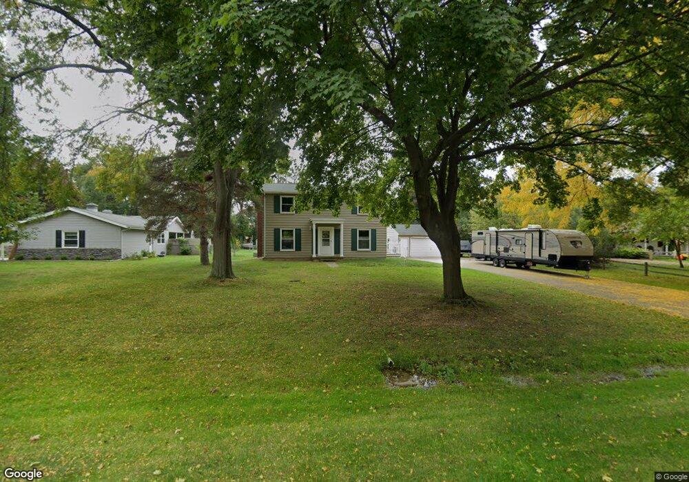 1067 Fenton Hills Dr, Flint, MI 48507 - photo 1