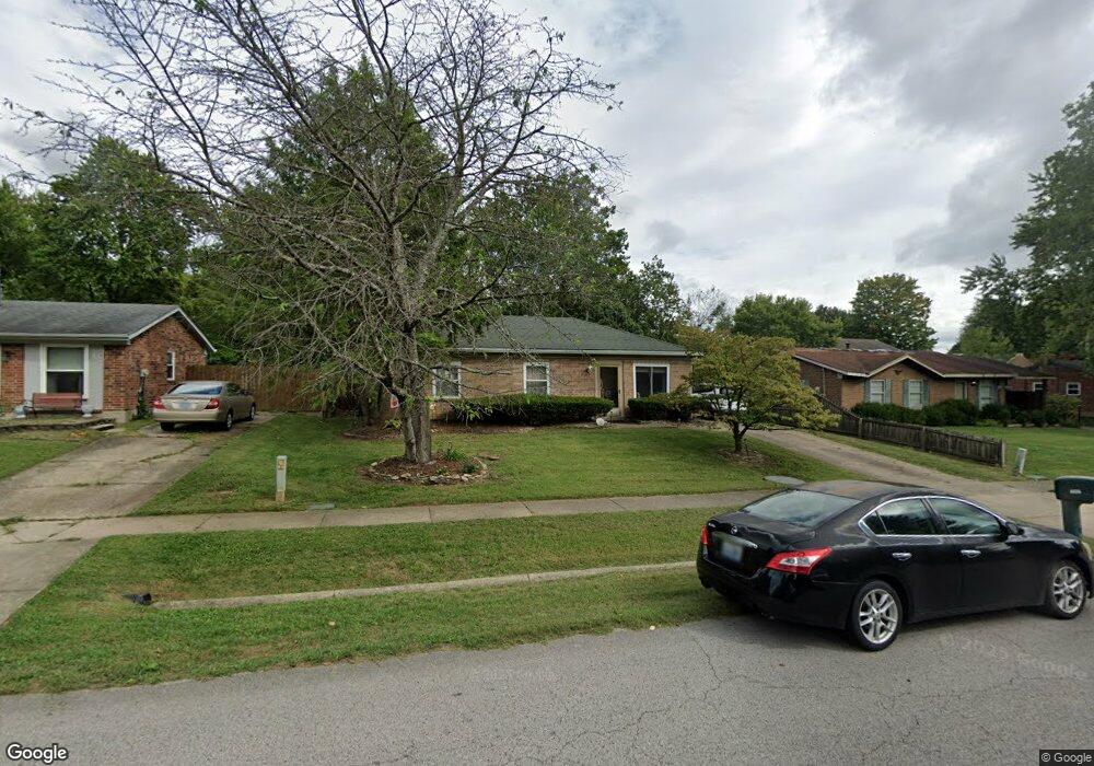 7807 Rochelle Rd, Louisville, KY 40228 - photo 1