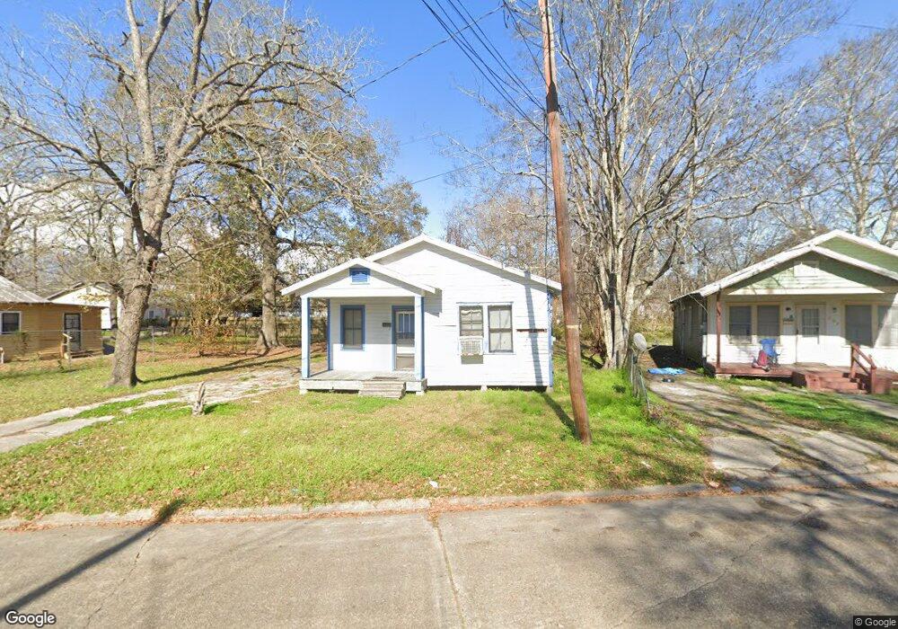 661 Malain St, New Iberia, LA 70560 - photo 1
