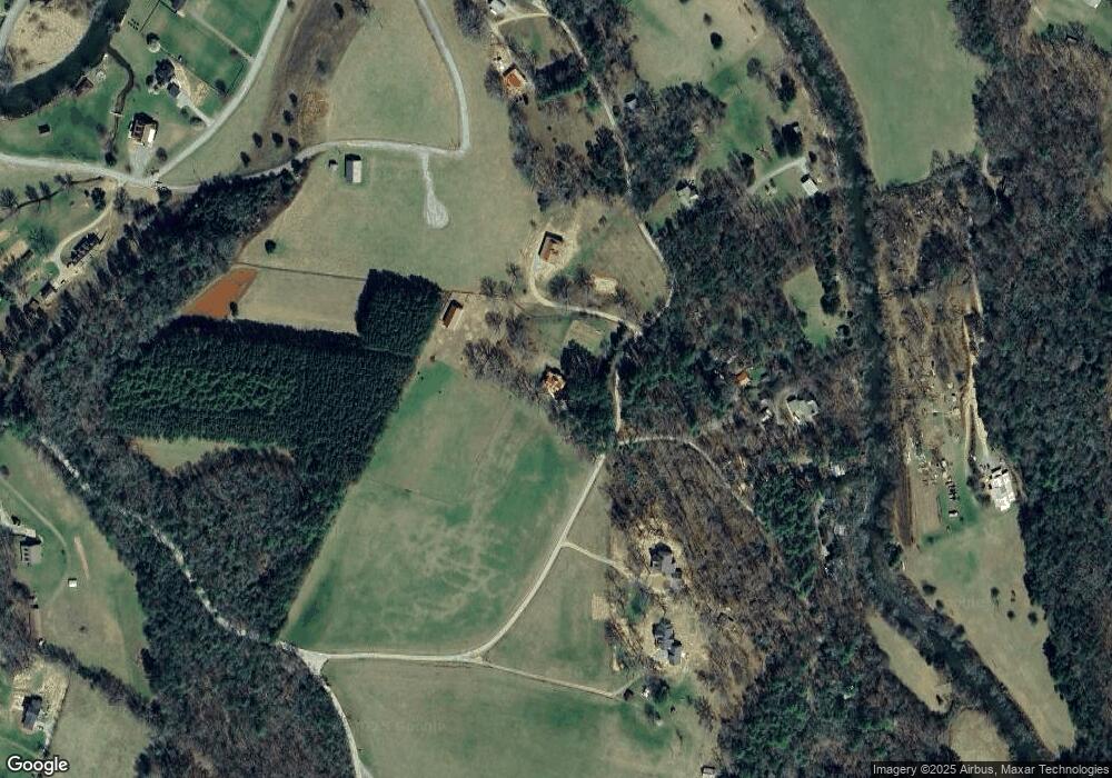 223 Wib Kendall Rd, Blue Ridge, GA 30513 - photo 1