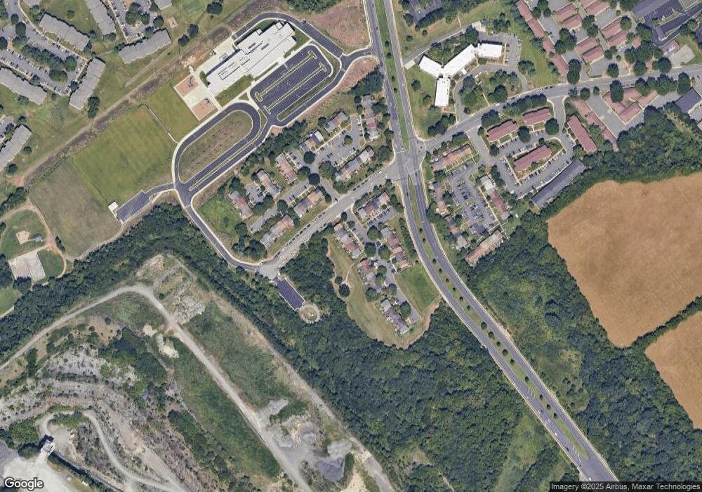 8260 Vernon St, Manassas, VA 20109 - photo 1