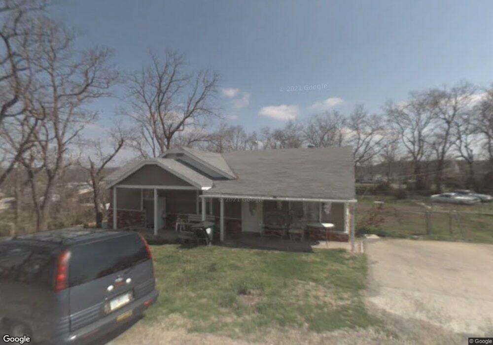 206 Bryan, Locust Grove, OK 74352 - photo 1