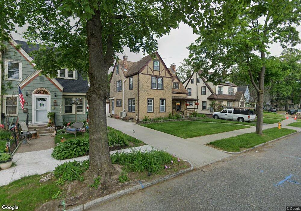 89 Wayne St, Springfield, MA 01118 - photo 1