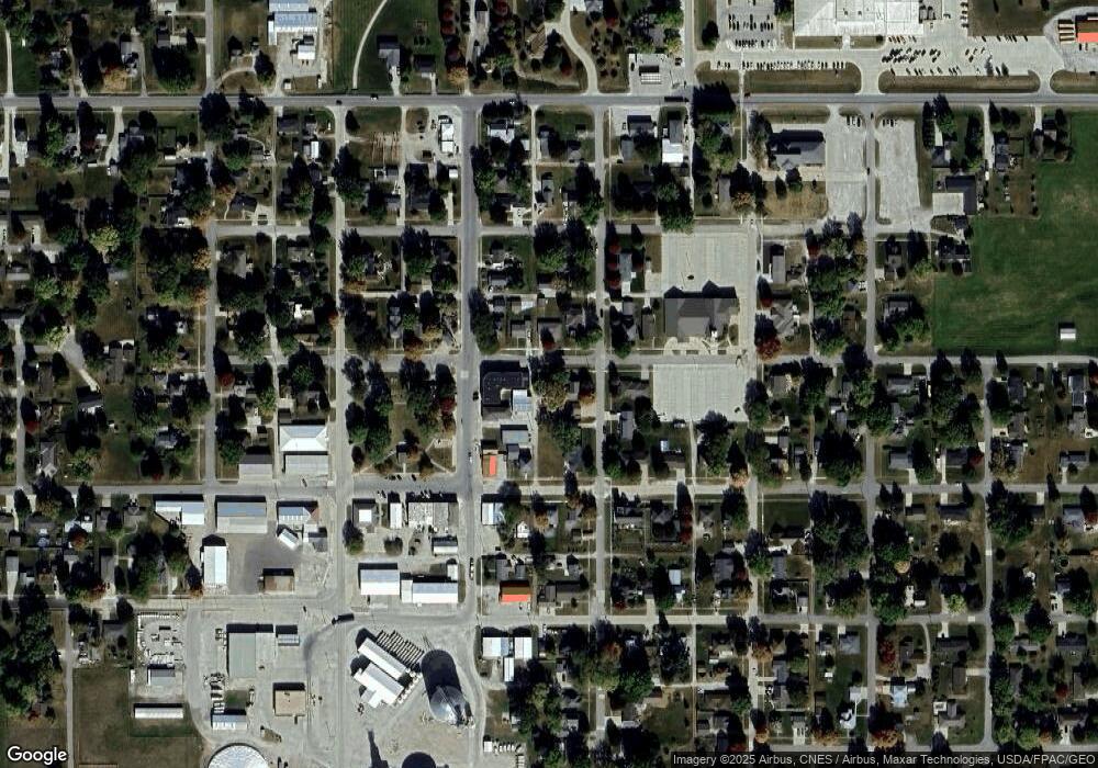 706 3rd St, Sully, IA 50251 - photo 1