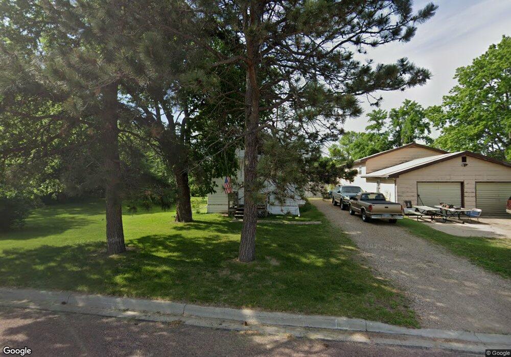 1605 E 2nd Ave, Mitchell, SD 57301 - photo 1