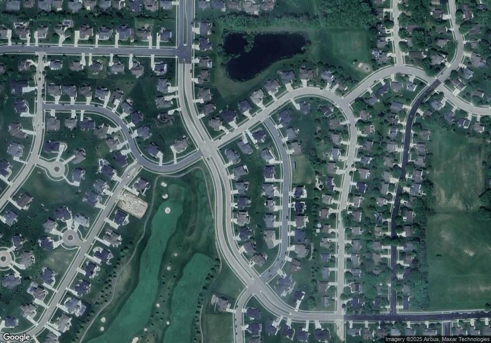 916 Alpine Pkwy, Oregon, WI 53575 - photo 1