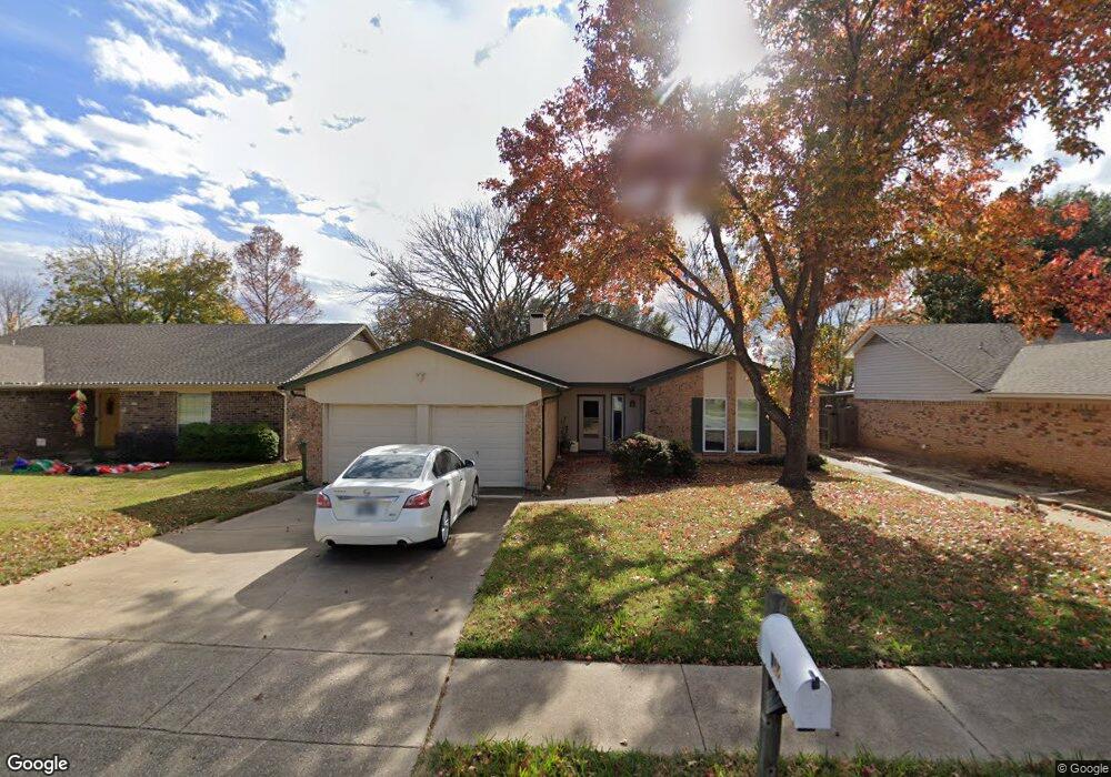 612 Mountain Laurel Ln, Bedford, TX 76021 - photo 1