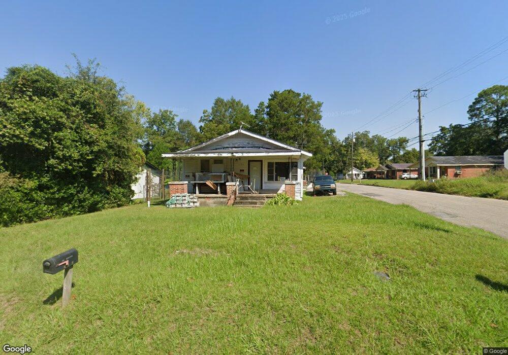 989 E Burdeshaw St, Dothan, AL 36303 - photo 1