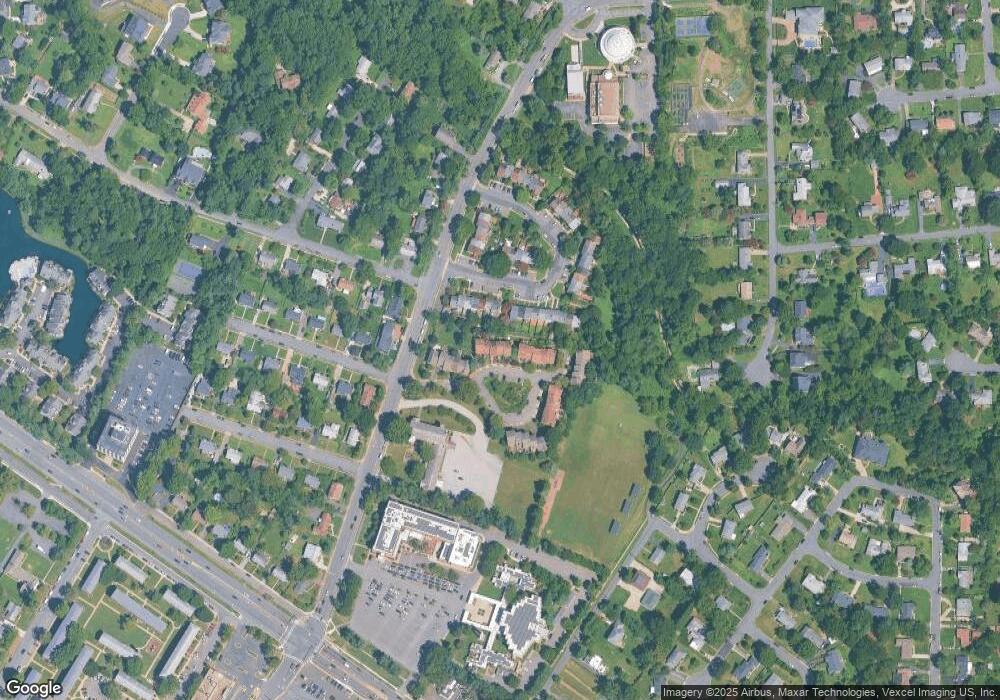 5922 Munson Ct, Falls Church, VA 22041 - photo 1