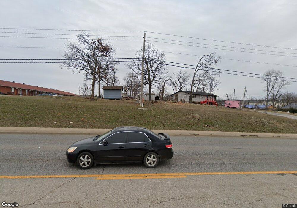 2933 W Walnut St, Rogers, AR 72756 - photo 1