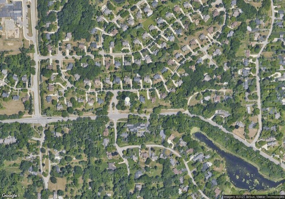 2925 West Bloomfield Oaks Dr, West Bloomfield, MI 48324 - photo 1