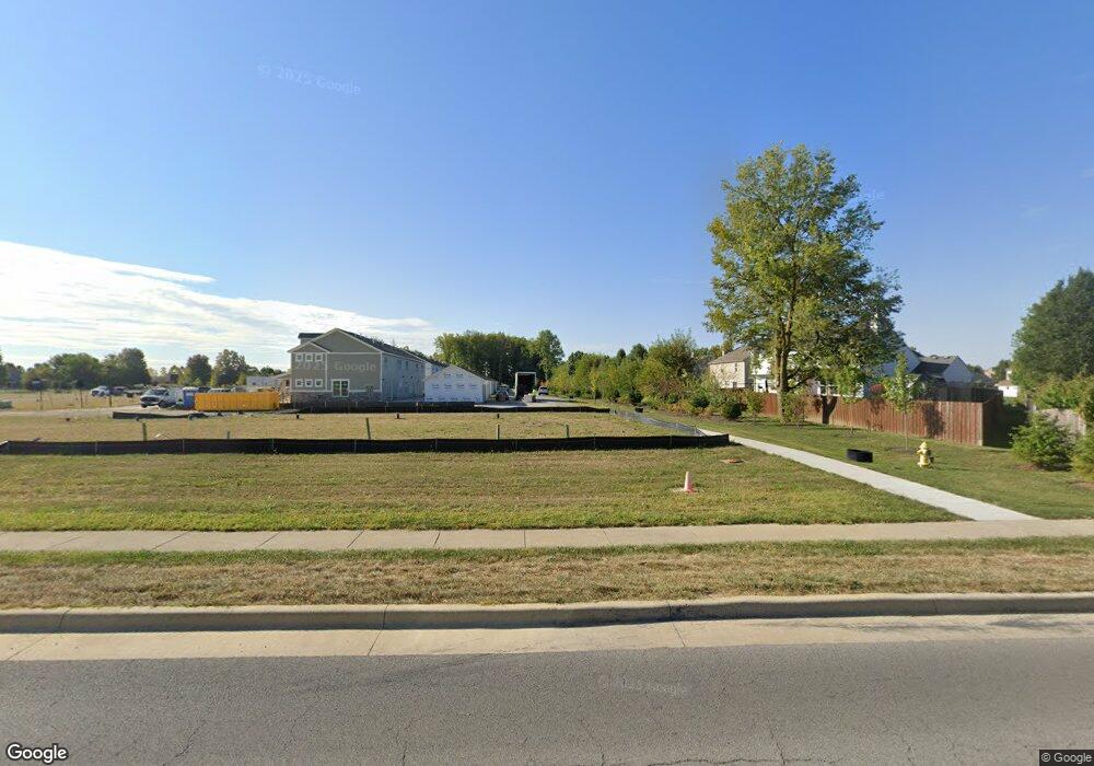 8512 Goldfinch Rd, Brownsburg, IN 46112 - photo 1