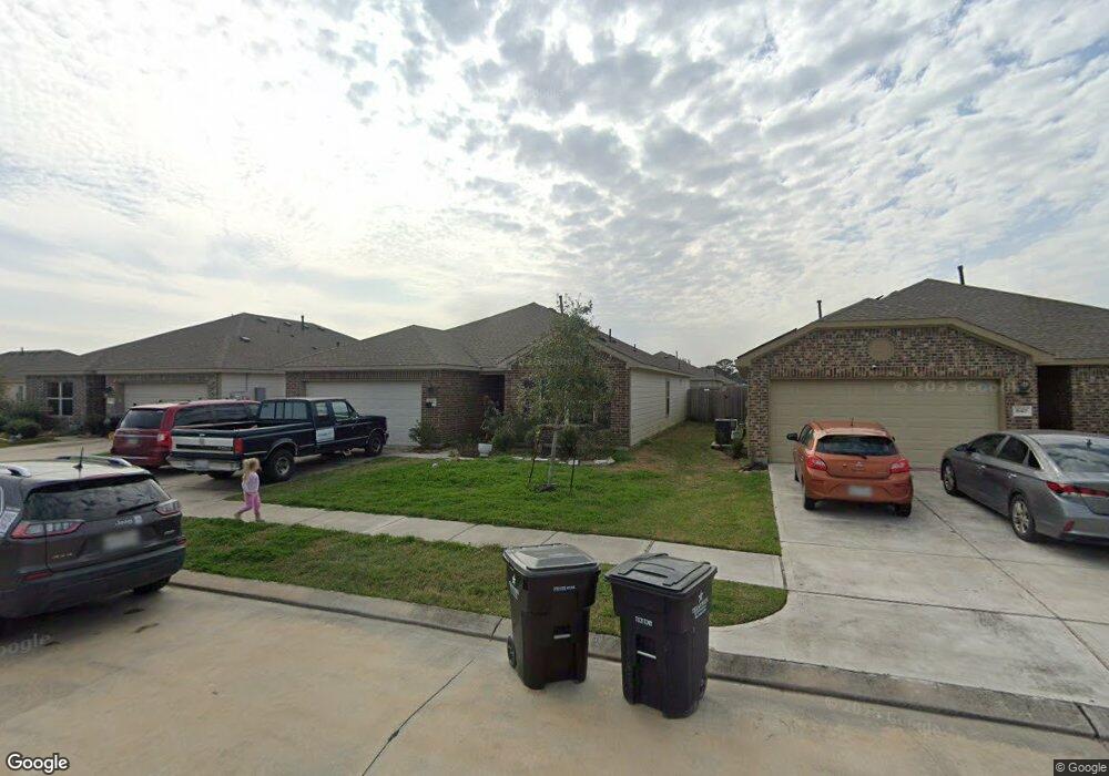 642 E Fairway Lake Dr, Alvin, TX 77511 - photo 1
