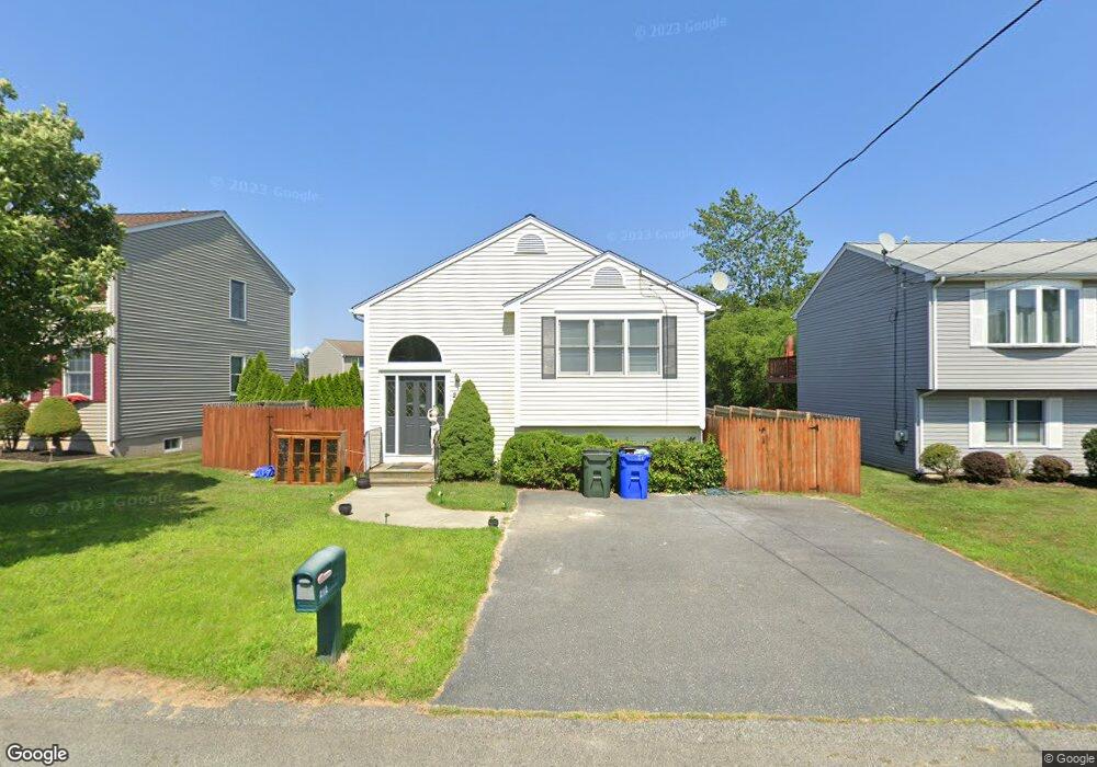 212 Mcmahon St, Fall River, MA 02721 - photo 1