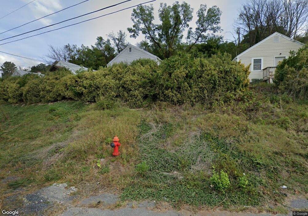 1717 E Main St, Waynesboro, VA 22980 - photo 1