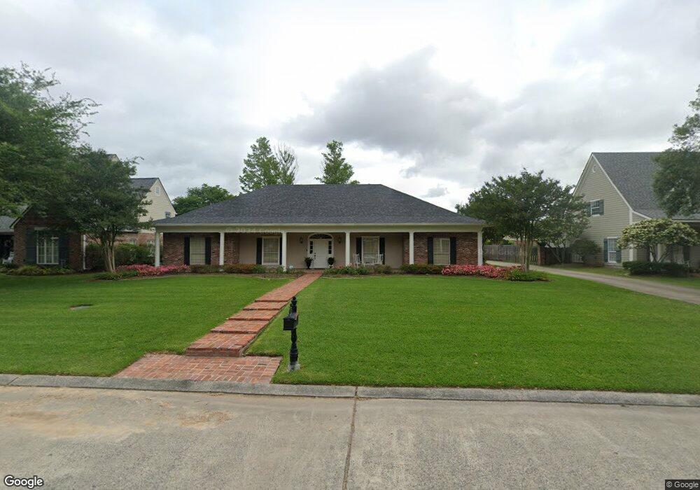 2710 Nottoway Ln, Lake Charles, LA 70605 - photo 1