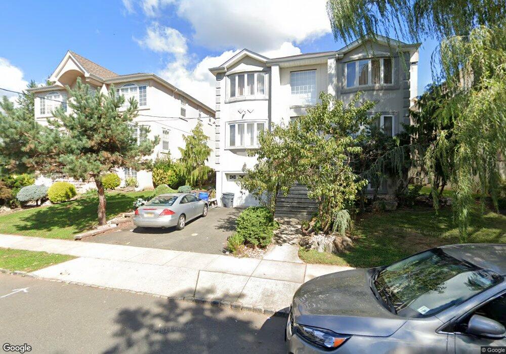 605 Livingston Rd unit 609, Elizabeth, NJ 07208 - photo 1