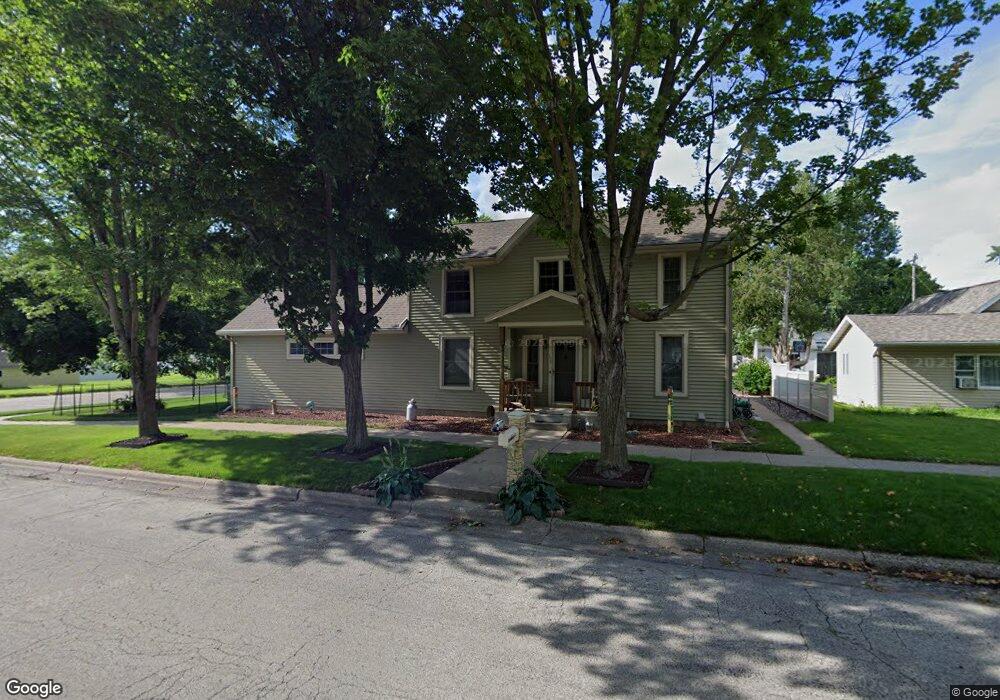 436 S 1st St, La Crescent, MN 55947 - photo 1