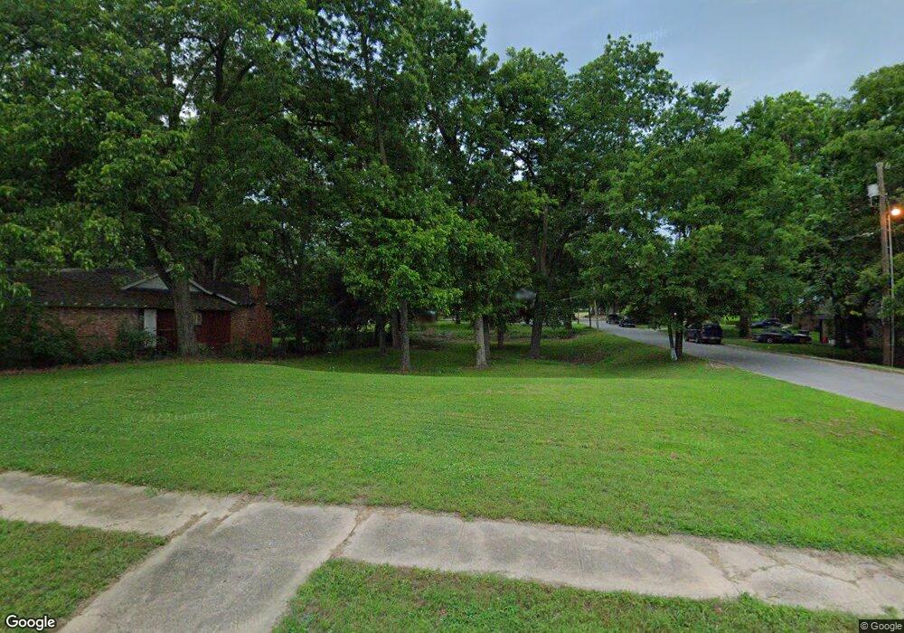 819 A St NW, Ardmore, OK 73401 - photo 1