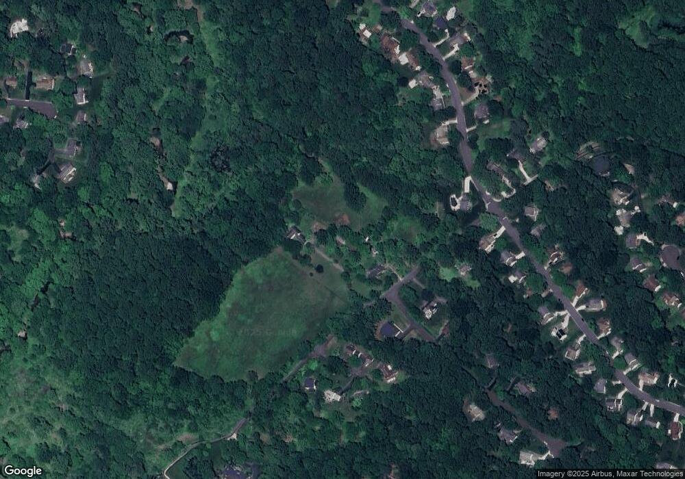 9952 Meadowlark Rd, Vienna, VA 22182 - photo 1