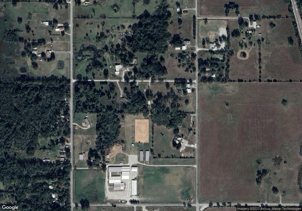 526 W Douglas Rd, Okmulgee, OK 74447 - photo 1