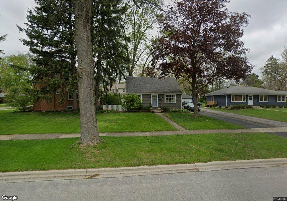 1607 E Evergreen St, Wheaton, IL 60187 - photo 1