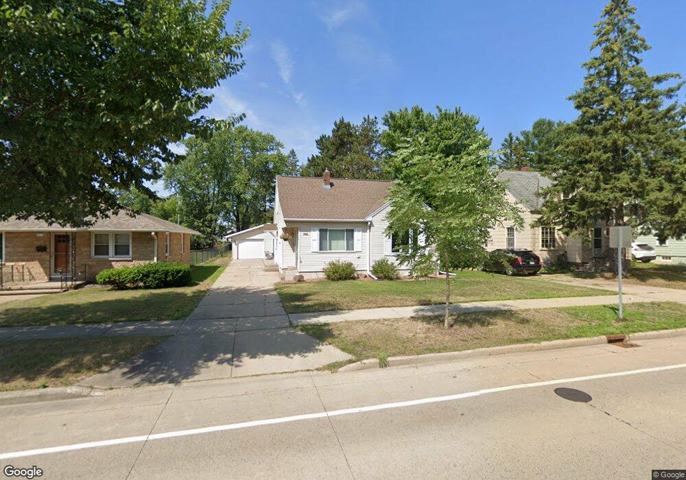 732 Michigan Ave, Stevens Point, WI 54481 - photo 1