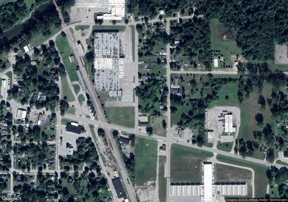 128 Lynn St, Vassar, MI 48768 - photo 1