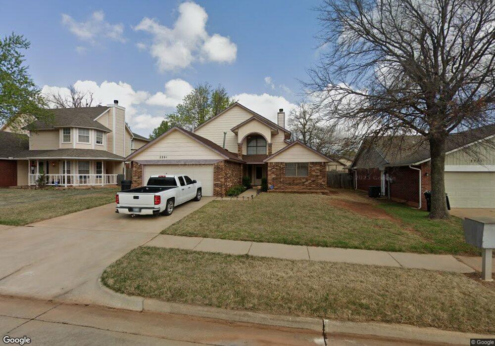 2201 NE 9th St, Moore, OK 73160 - photo 1