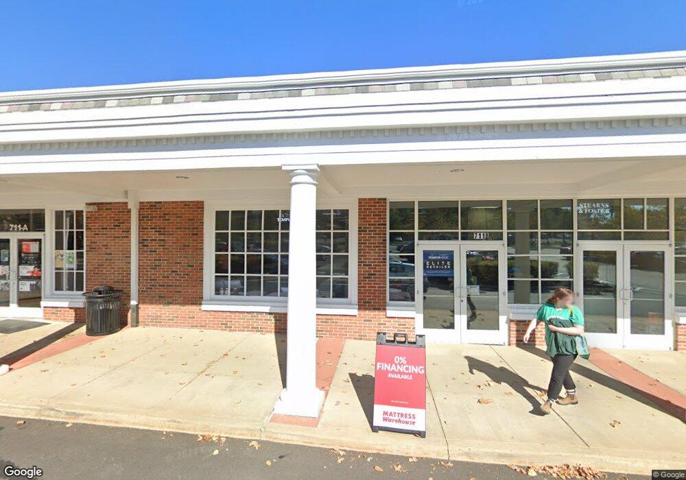711 E Main St, Purcellville, VA 20132 - photo 1
