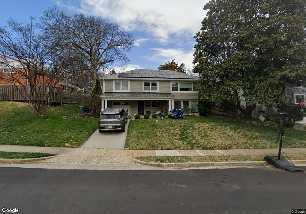 5625 33rd St N, Arlington, VA 22207 - photo 1