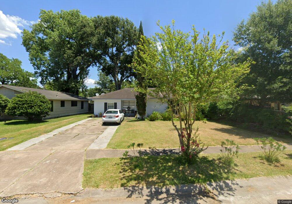 10909 Stover St, Houston, TX 77075 - photo 1