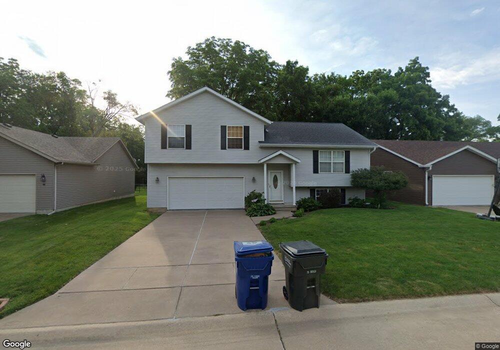 6409 Wilkes Ave, Davenport, IA 52806 - photo 1