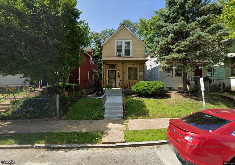 4432 Bessie Ave, Saint Louis, MO 63115 - photo 1