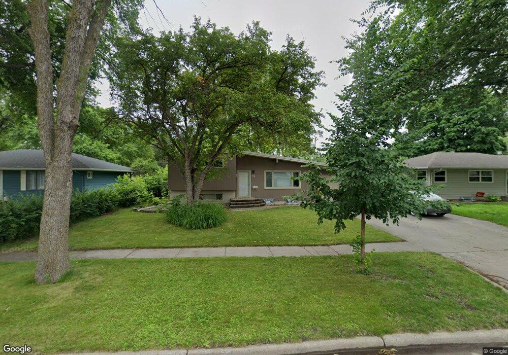 82 26th Ave N, Fargo, ND 58102 - photo 1
