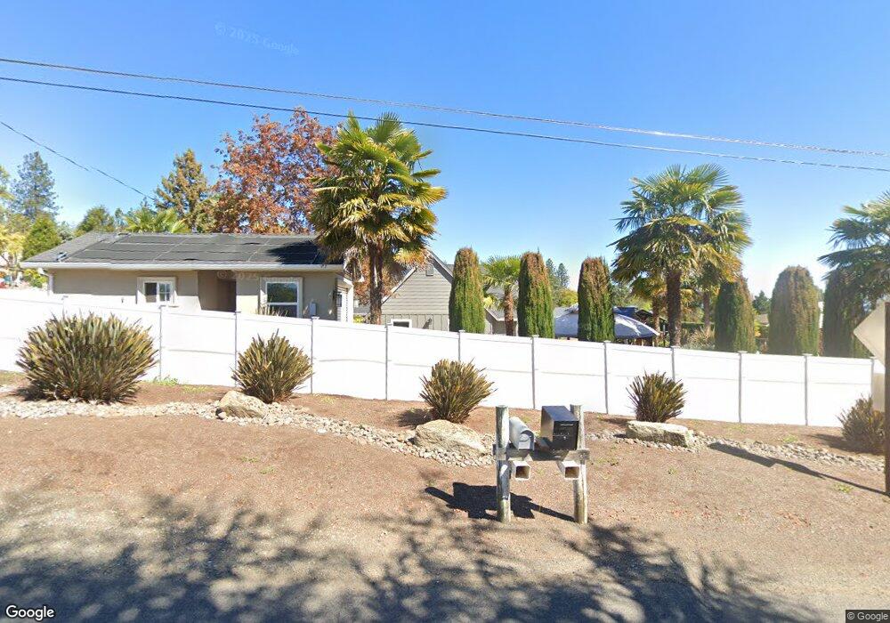 3562 Ross Ln, Central Point, OR 97502 - photo 1