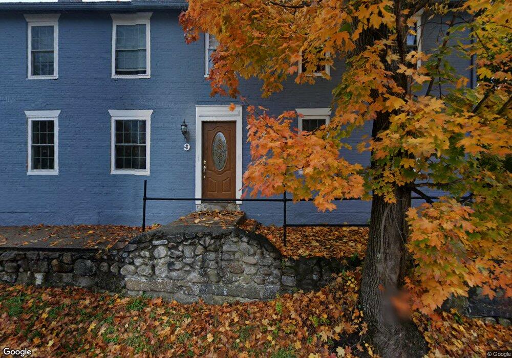 9 Cook St, Douglas, MA 01516 - photo 1