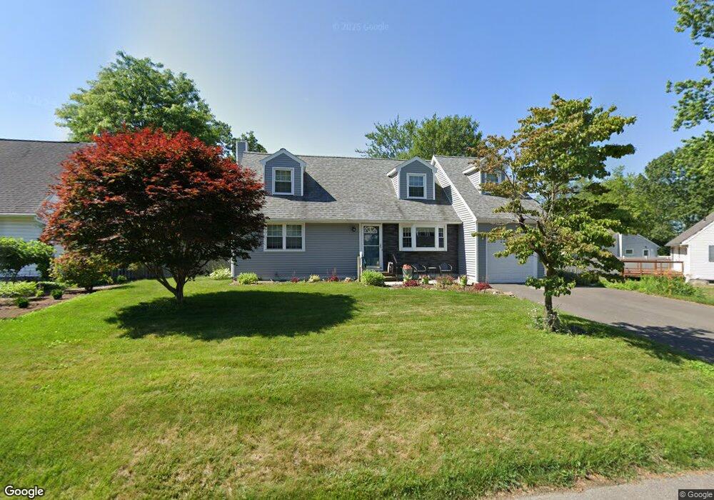 4 Hawthorne Ct, Albany, NY 12211 - photo 1