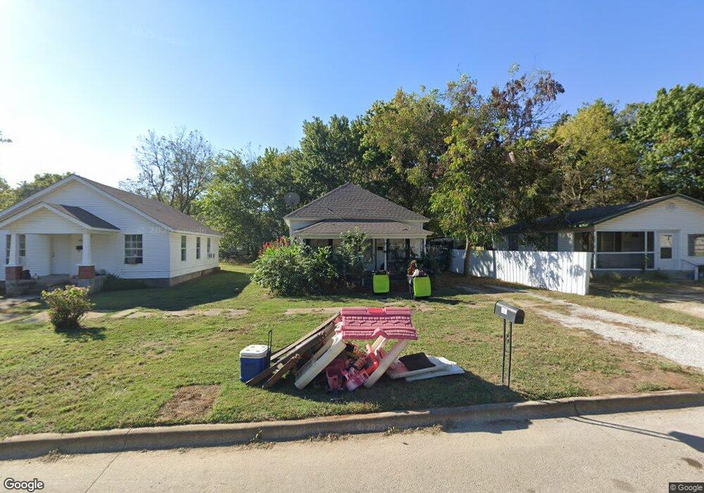403 W 15th St, Ada, OK 74820 - photo 1